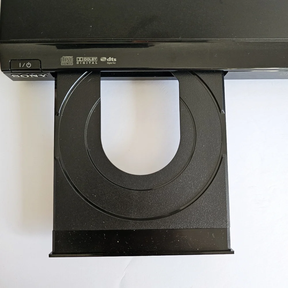 Sony Black CD/ DVD Player DVP-SR101P